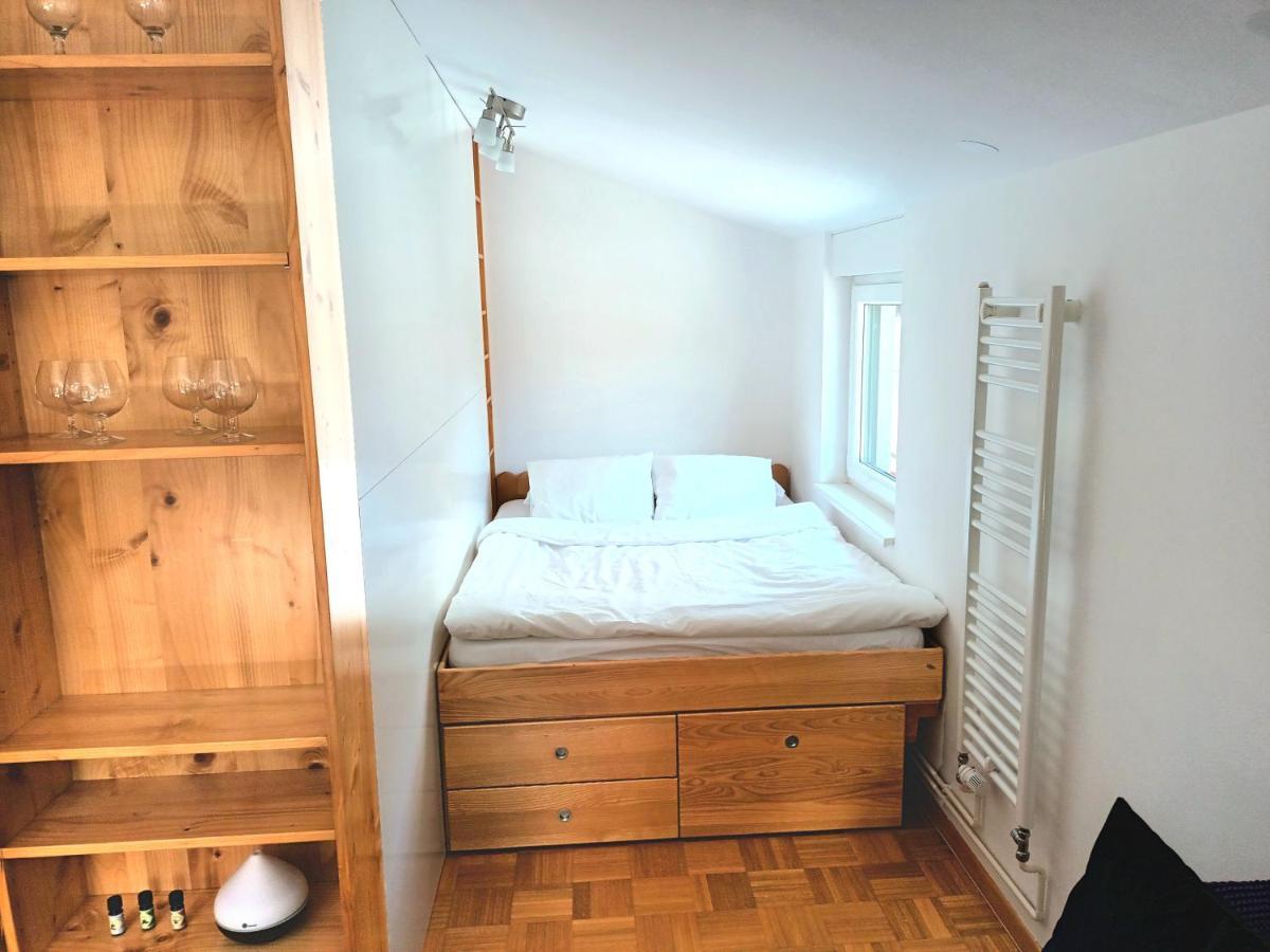City Nest Apartment โคบาริด ภายนอก รูปภาพ